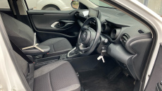 Toyota Yaris 1.5 Hybrid Design 5dr CVT Hybrid Hatchback